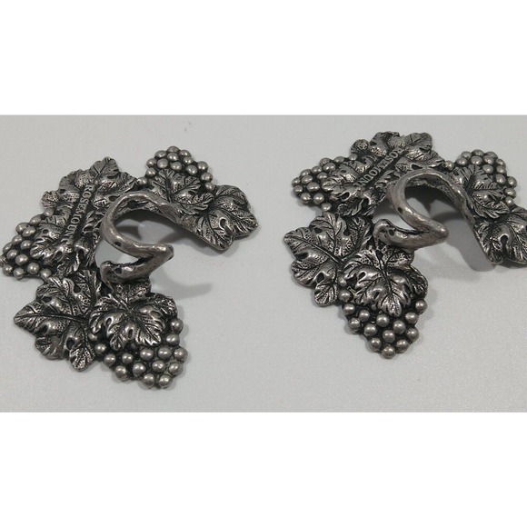 2 GRAPE Vines Wine Glass Stems Stamped Marked 95% THAILAND ROSEMOUNT Barware - Picture 2 of 4